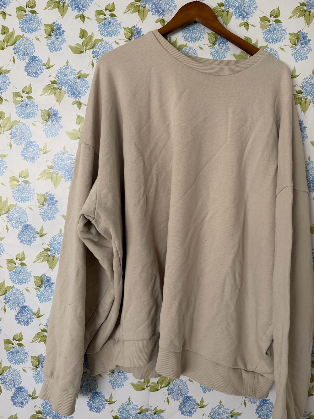 Alo Oversized Crewneck Sweatshirt in Taupe - Picture 4 of 6